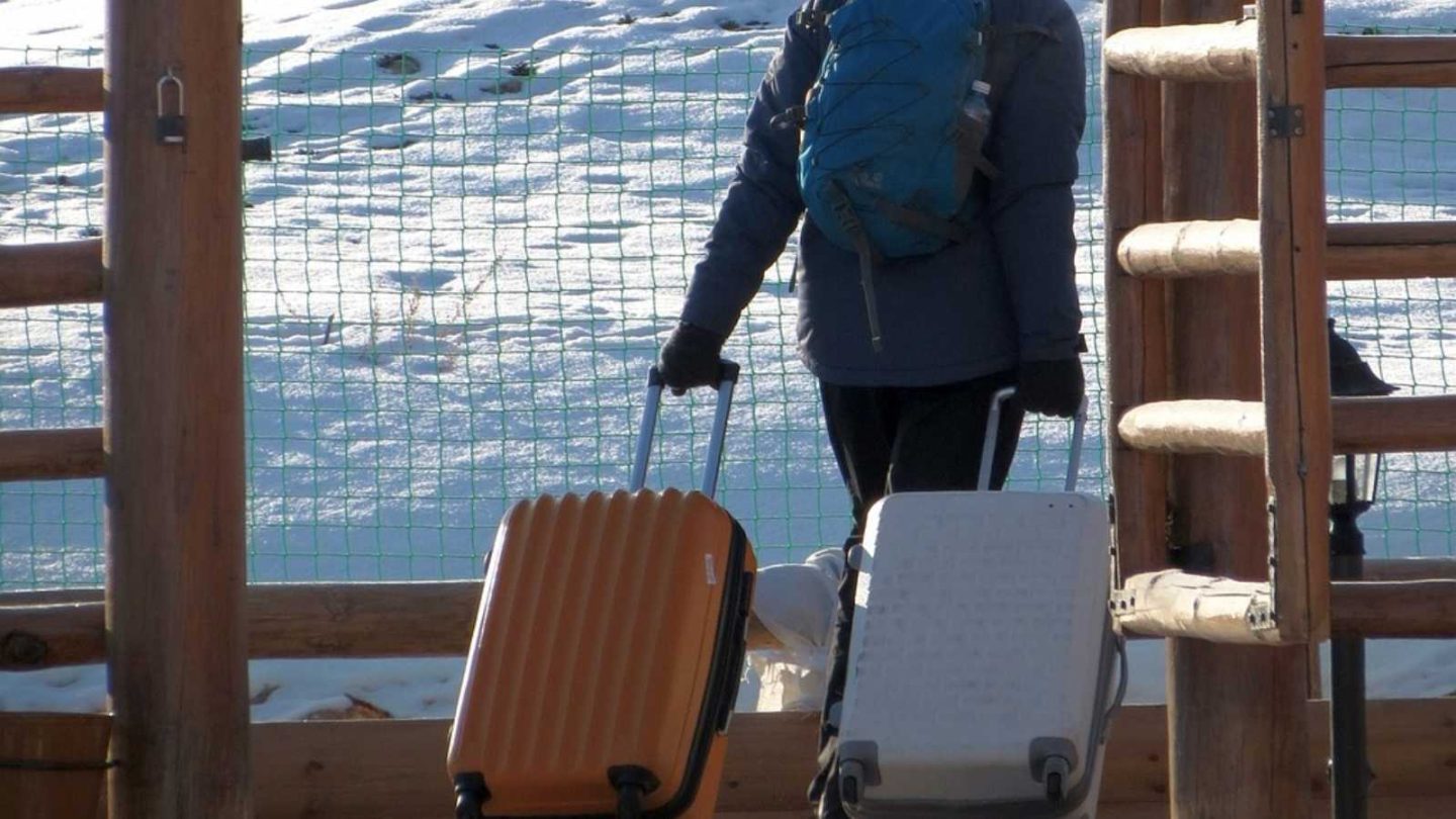 Life-Changing Jet Lag Hacks You Need to Know for Ultimate Travel Comfort!