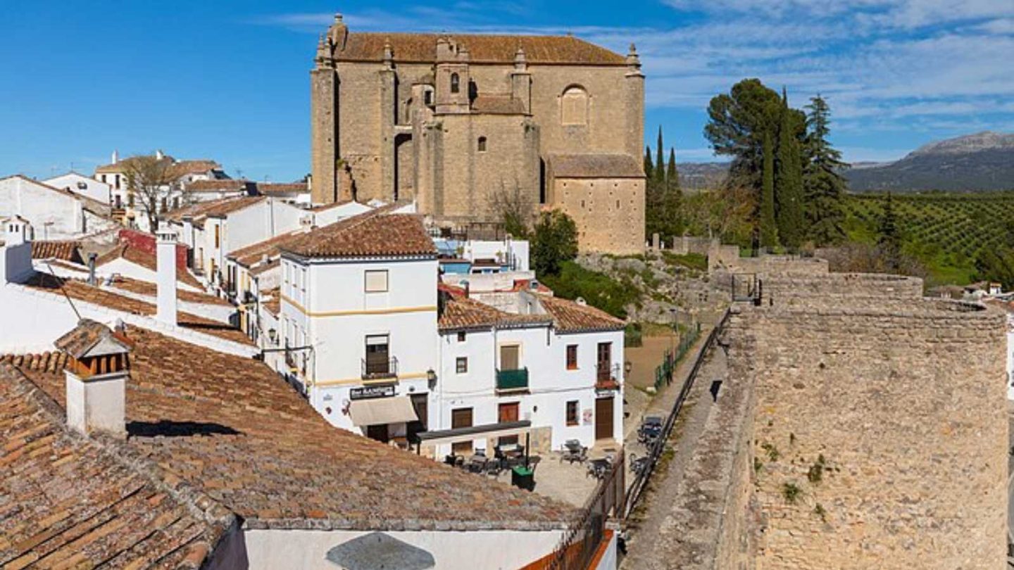Charming Spanish Towns That Will Make You Forget About the Big Cities Forever