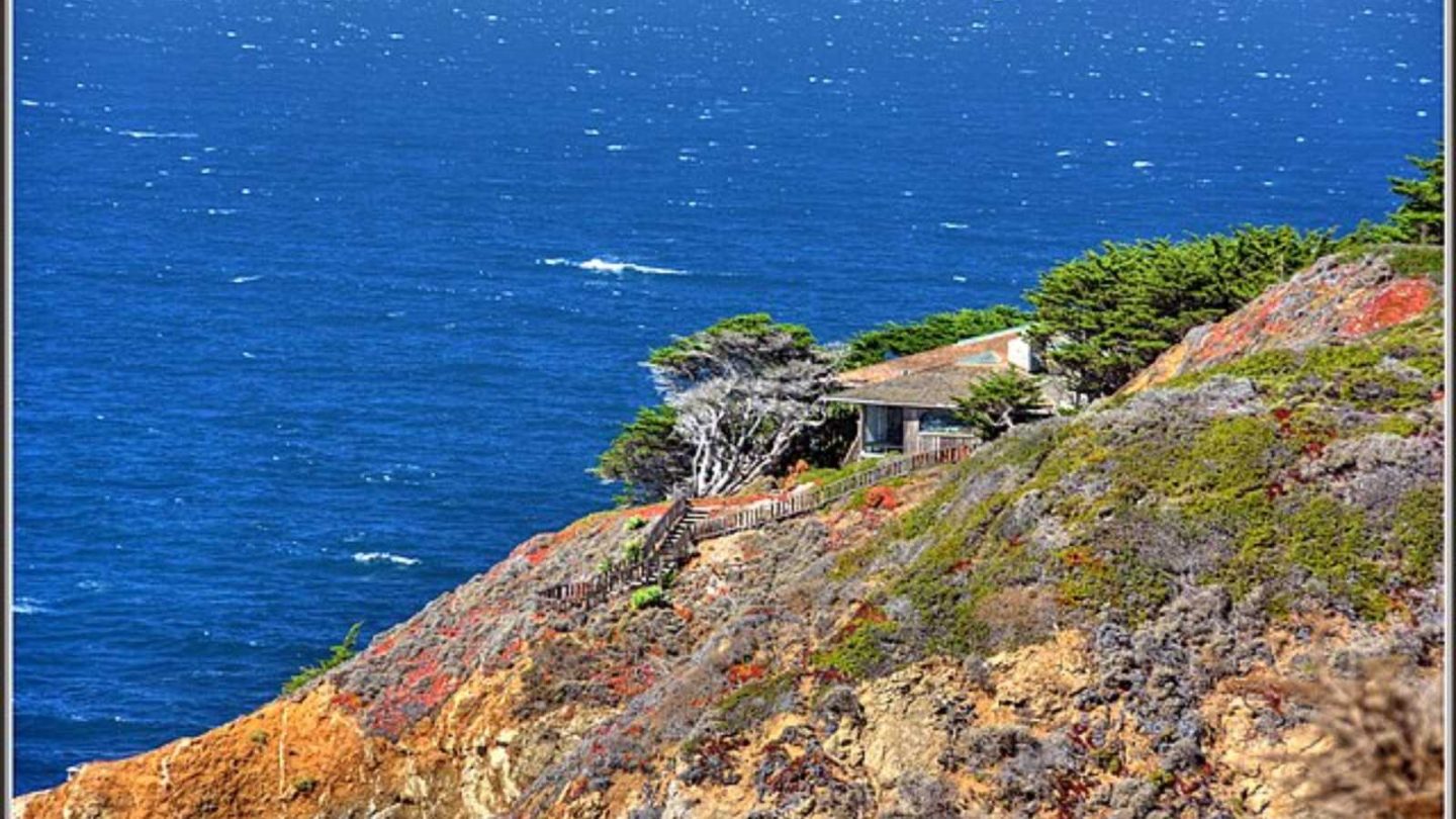 Most Breathtaking Clifftop Homes