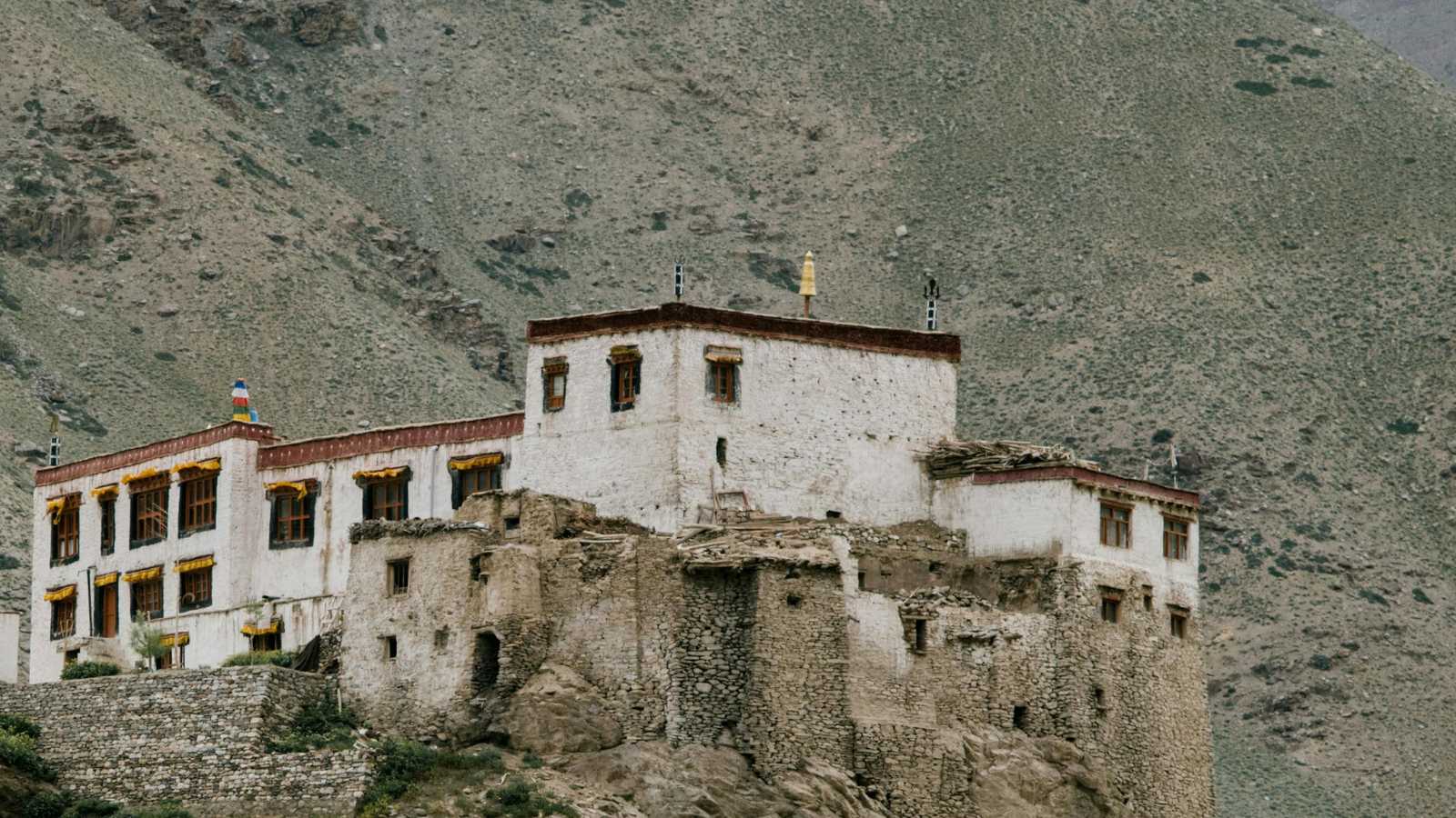 Breathtaking Retreats for the Anti-Social Explorer 