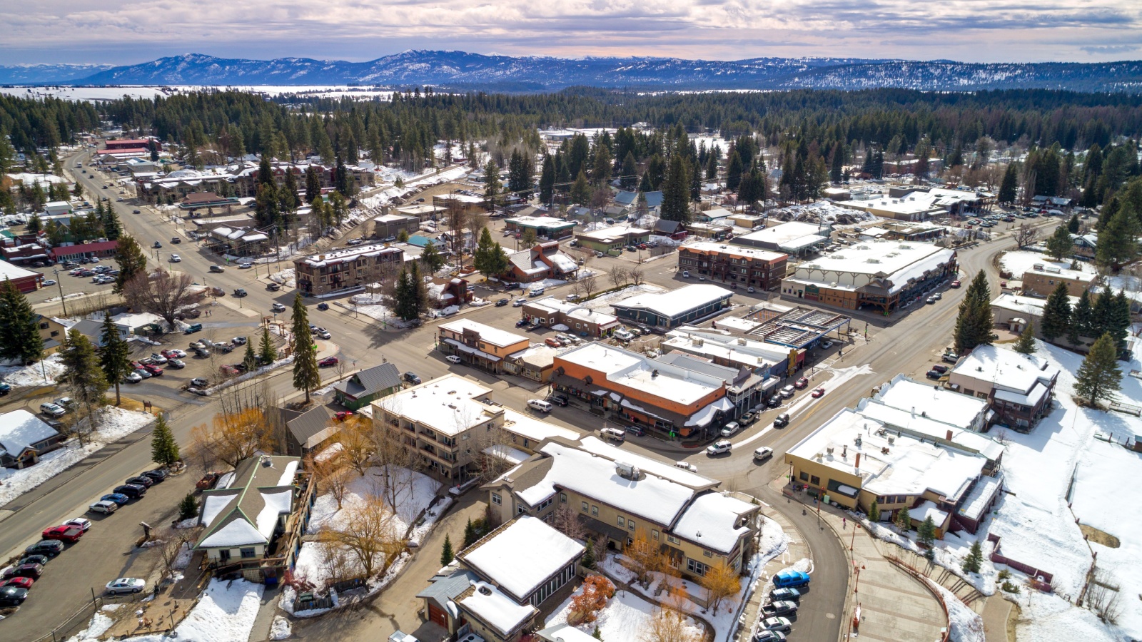 15 Charming Small Towns in the Northwest USA Perfect for Retirees