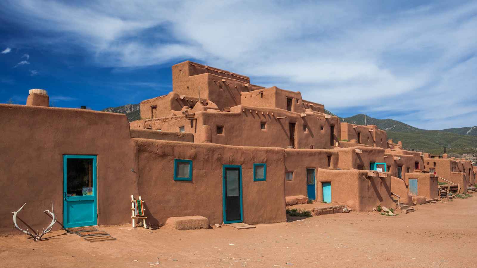 15 Gorgeous Mountain Towns That Won’t Break the Bank