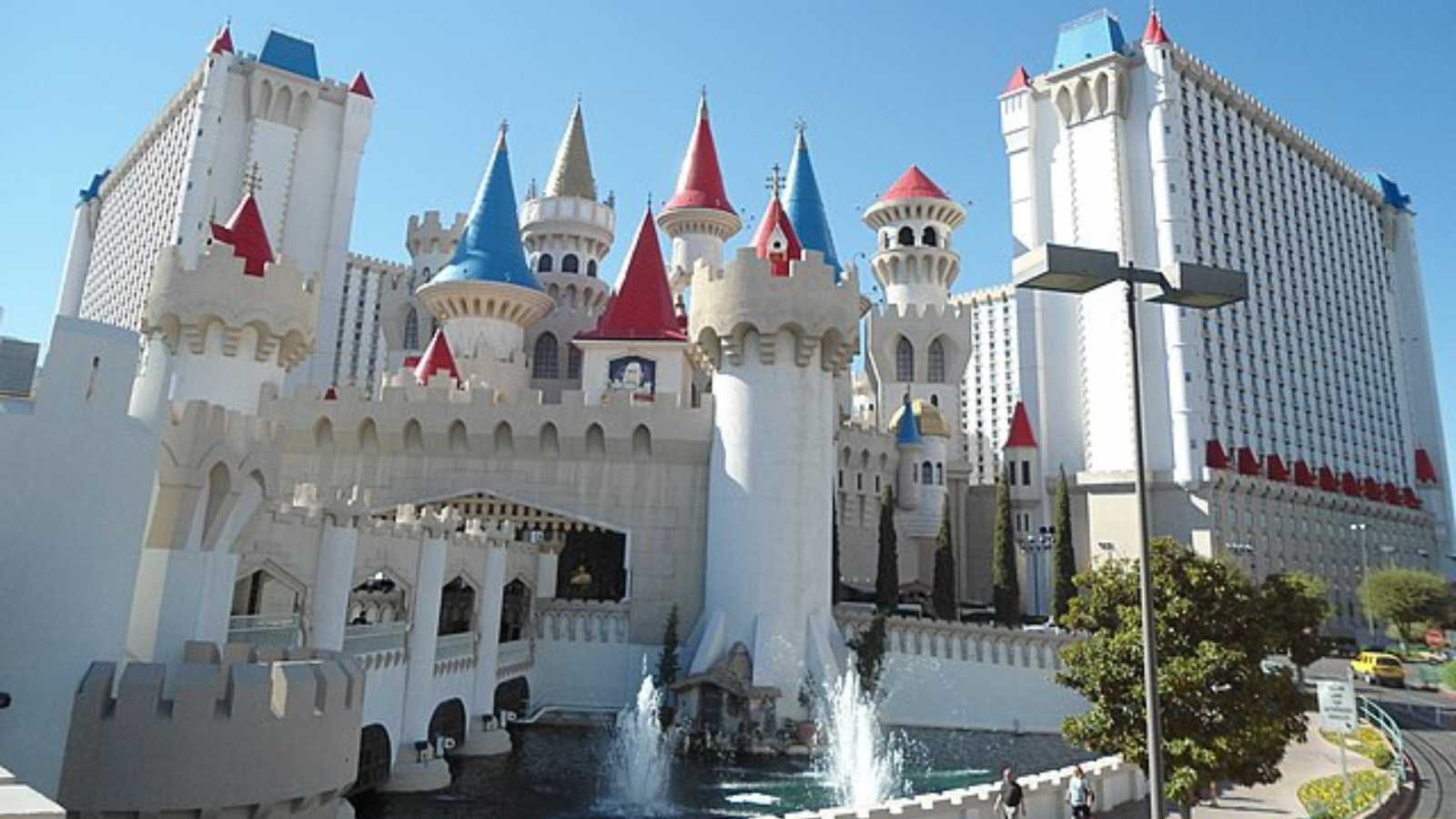 Most Gigantic Hotels That Redefine Luxury and Scale