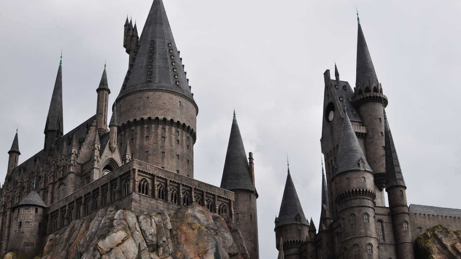 12 Must-See Tourist Attractions Every Kid Should Experience Before They Grow Up
