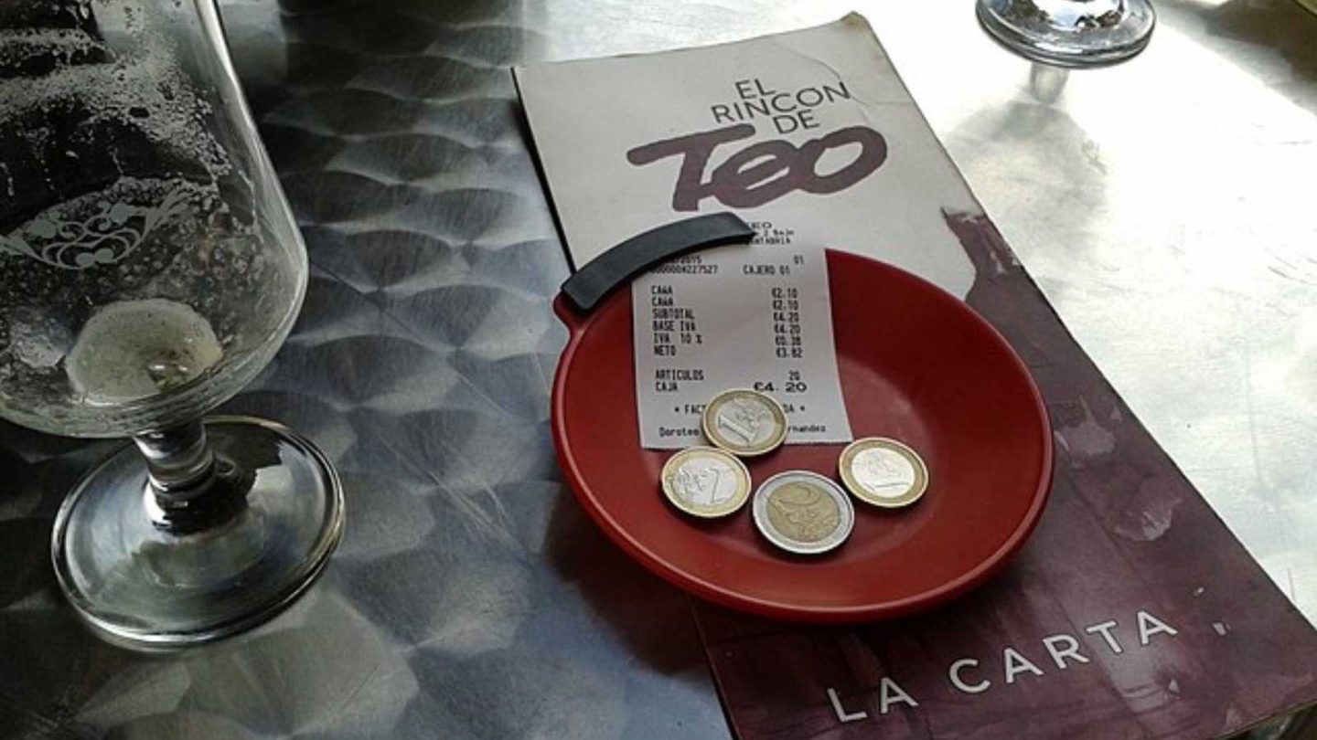Hotel Tipping Traps Most Travelers Fall Into