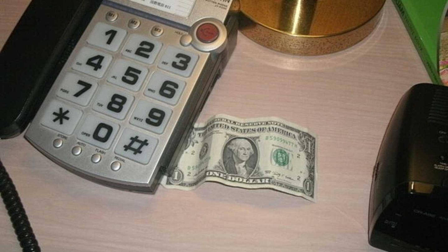 Hotel Tipping Traps Most Travelers Fall Into