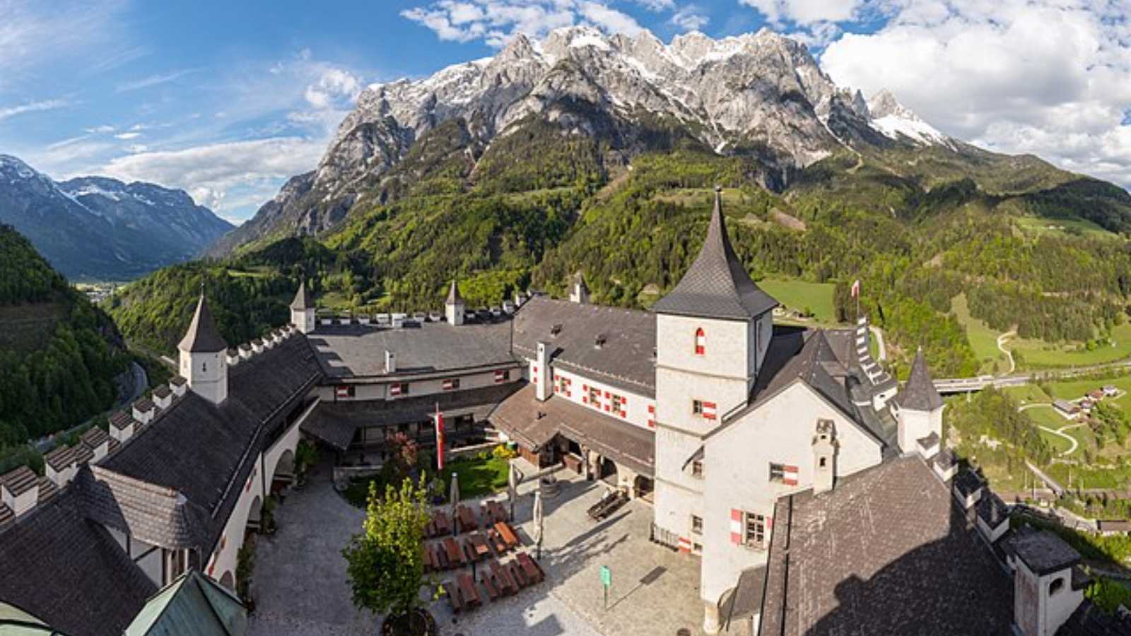 Picturesque European Towns Nestled in the Mountains