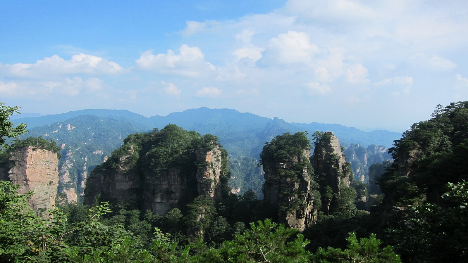 China's Zhangjiajie National Forest Park