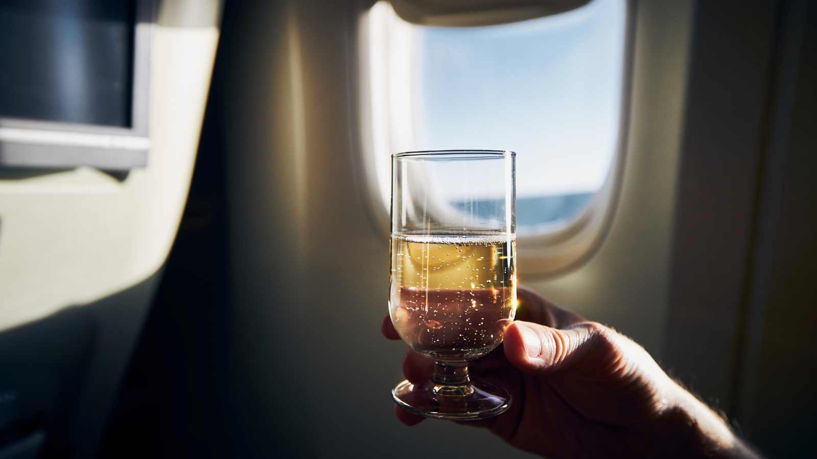 12 Airplane Habits You Should Stop Doing Immediately