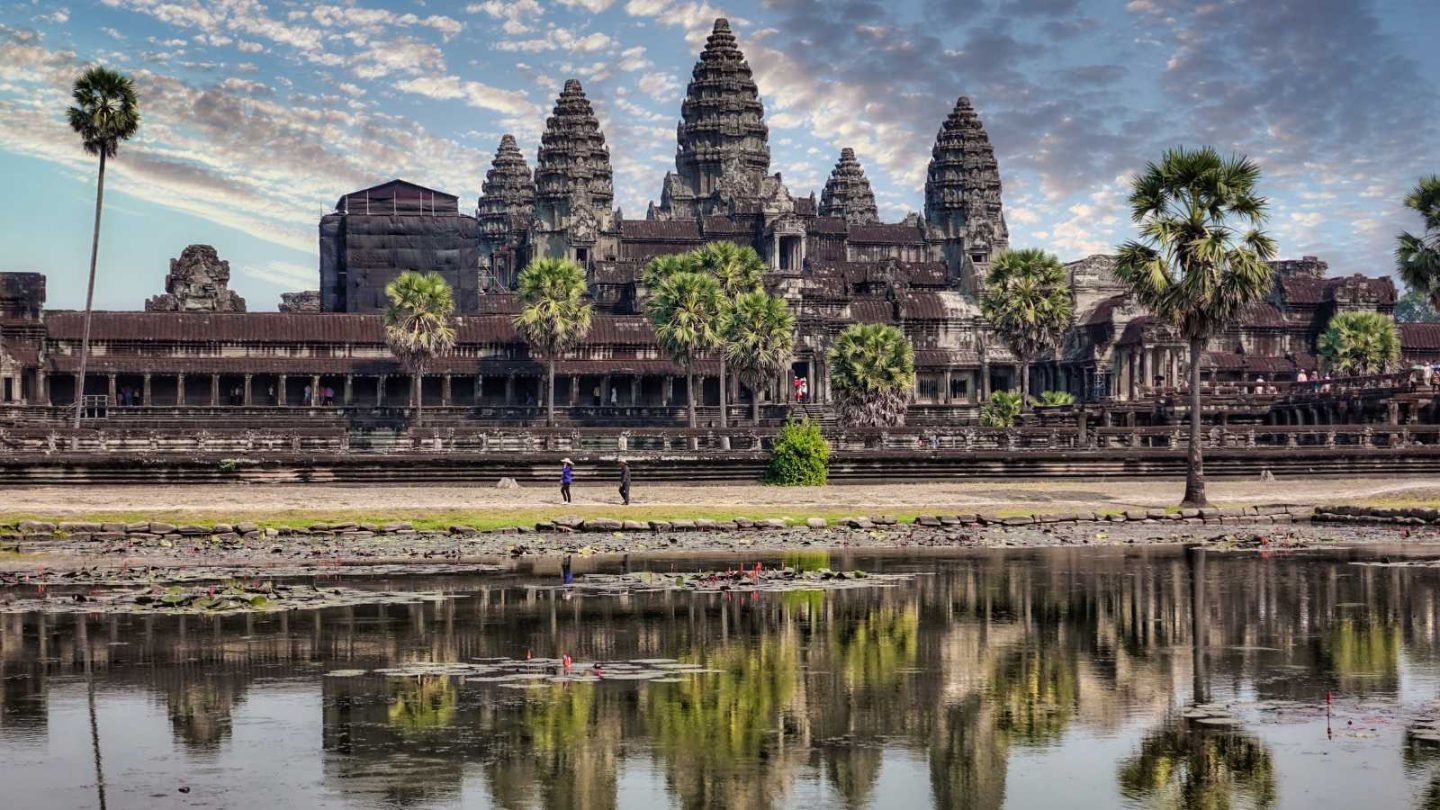 Ancient Landmarks Around the World That Still Captivate Tourists Today!