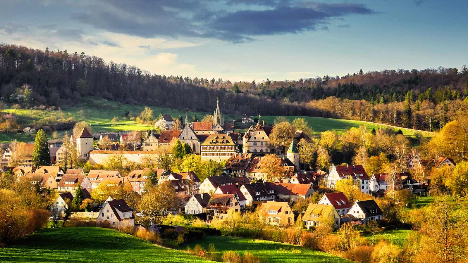 Destinations for Fans of Classical Architecture & Iconic Design