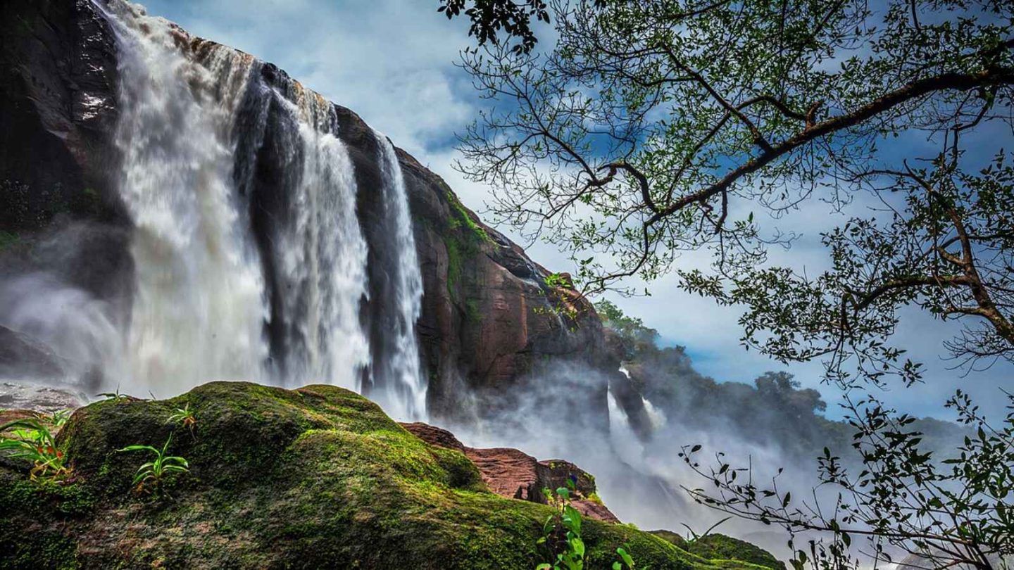 17 Breathtaking Natural Wonders You Must See in India