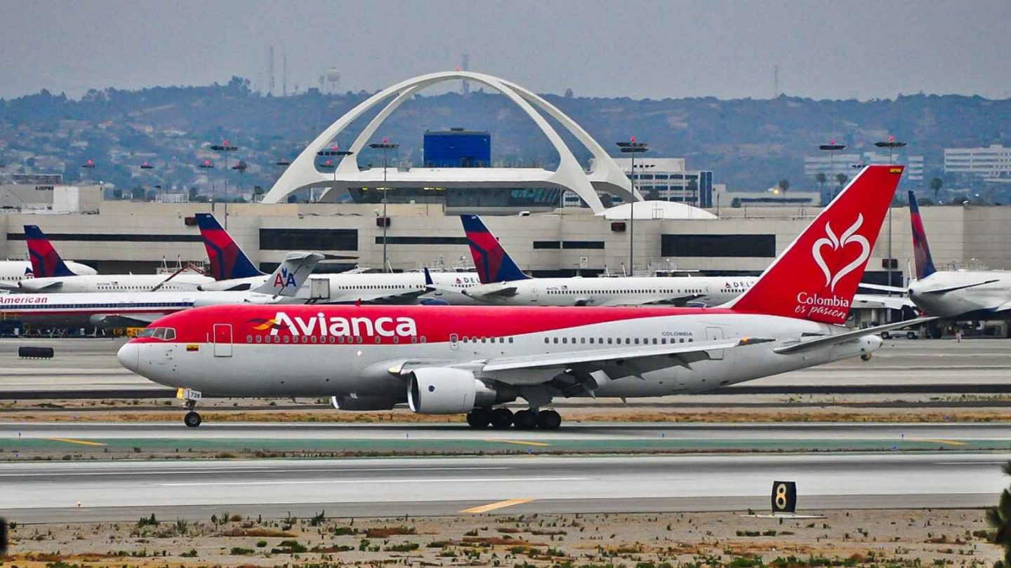 12 of the Oldest Airlines Still Soaring Through the Skies