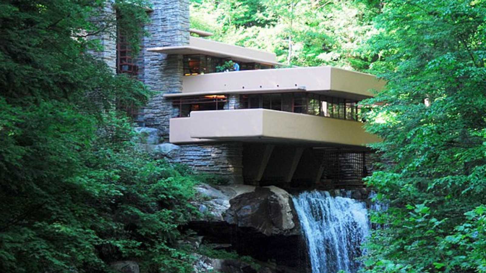 Step Inside: The Most Breathtaking Historical Homes Ever Ranked