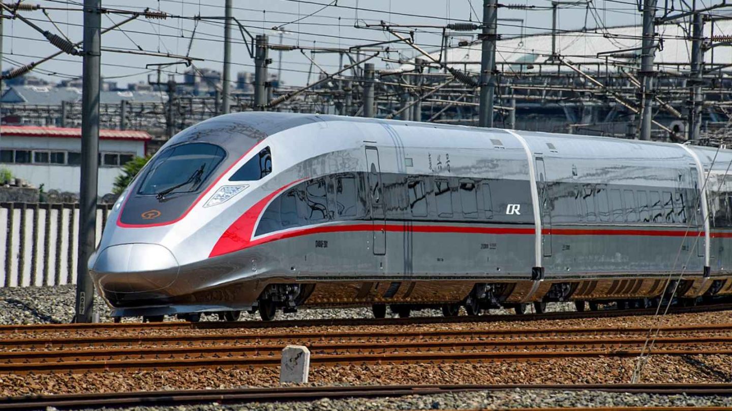 17 World's Best High-Speed Trains You Need to Experience