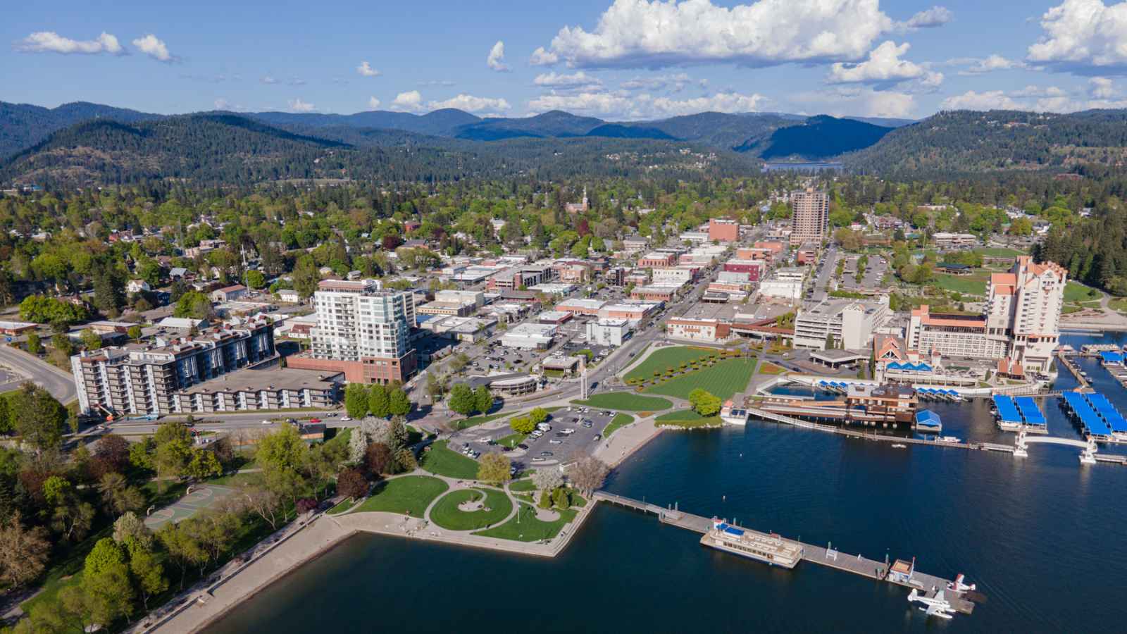 15 Charming Small Towns in the Northwest USA Perfect for Retirees