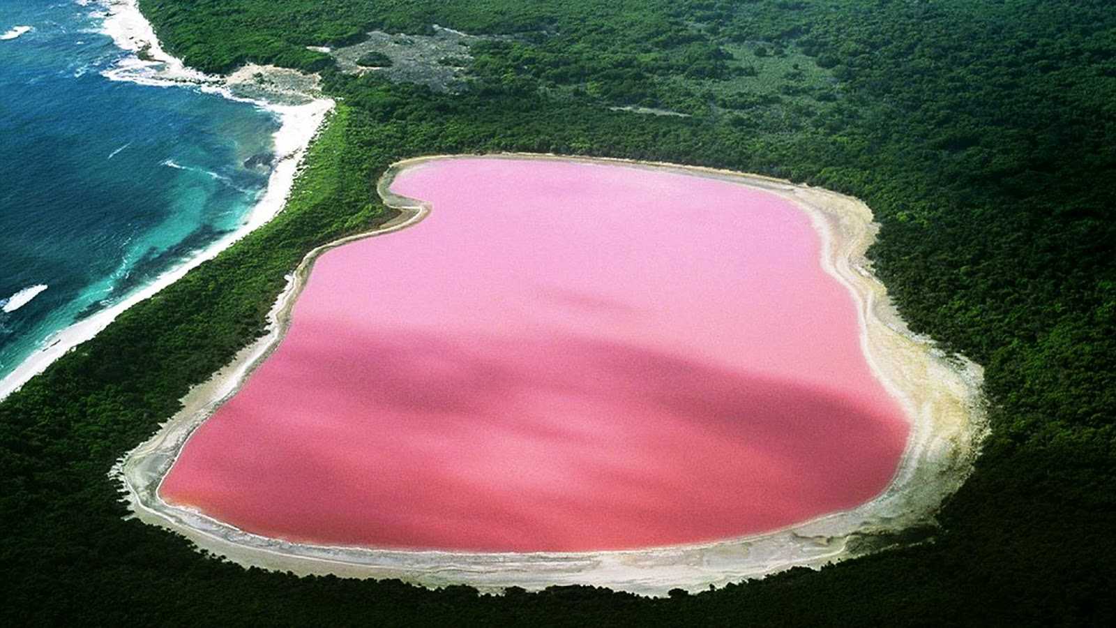 Stunning Photos of the World’s Most Colorful Natural Wonders