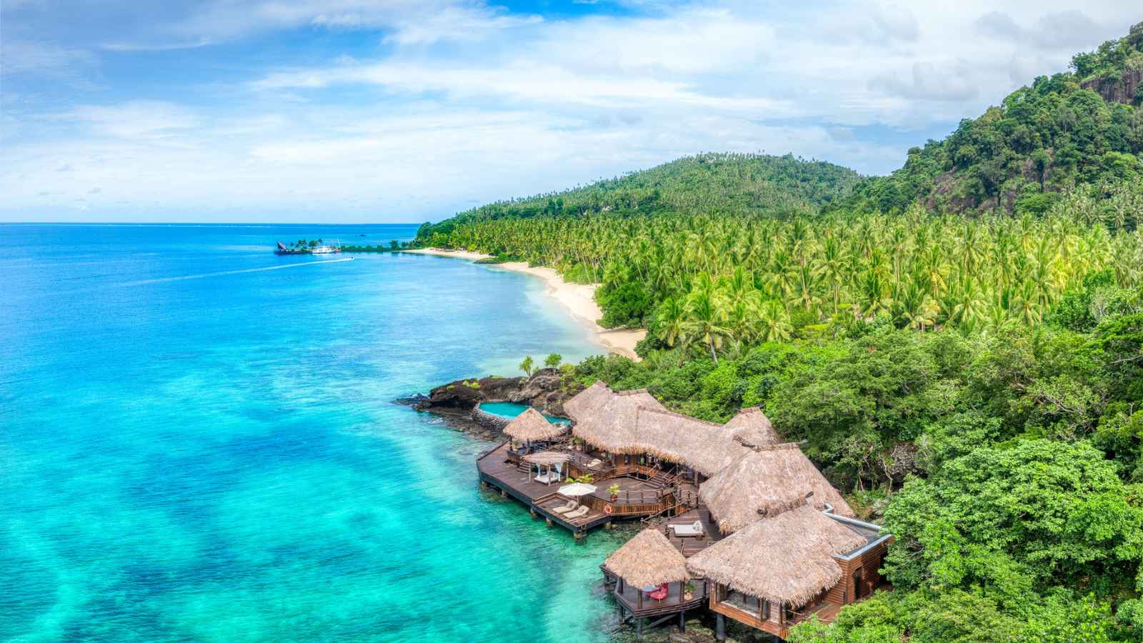 15 Must-Visit Eco-Luxury Resorts in the South Pacific for the Ultimate Paradise Escape