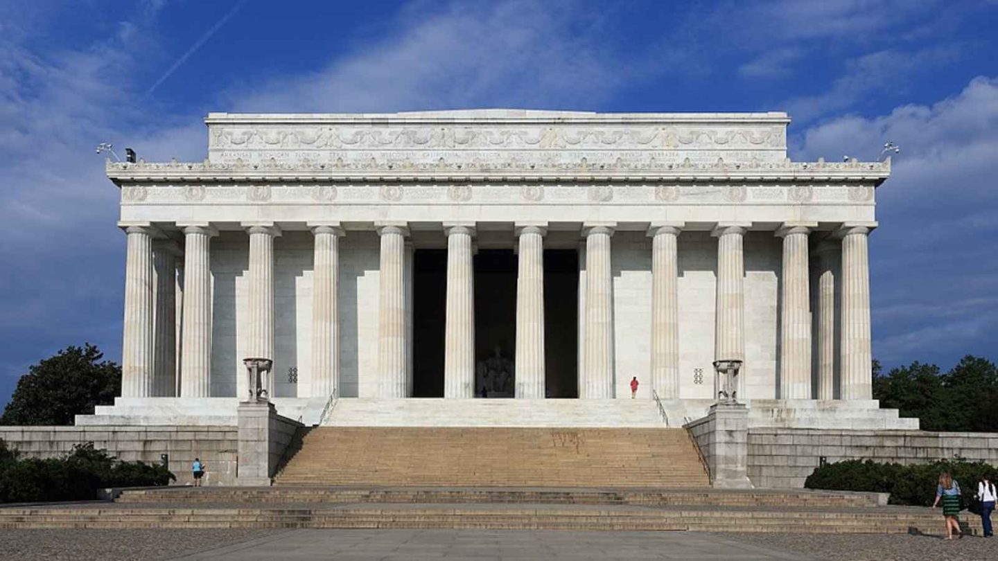 14 Iconic U.S. Landmarks Every Design Enthusiast Must See