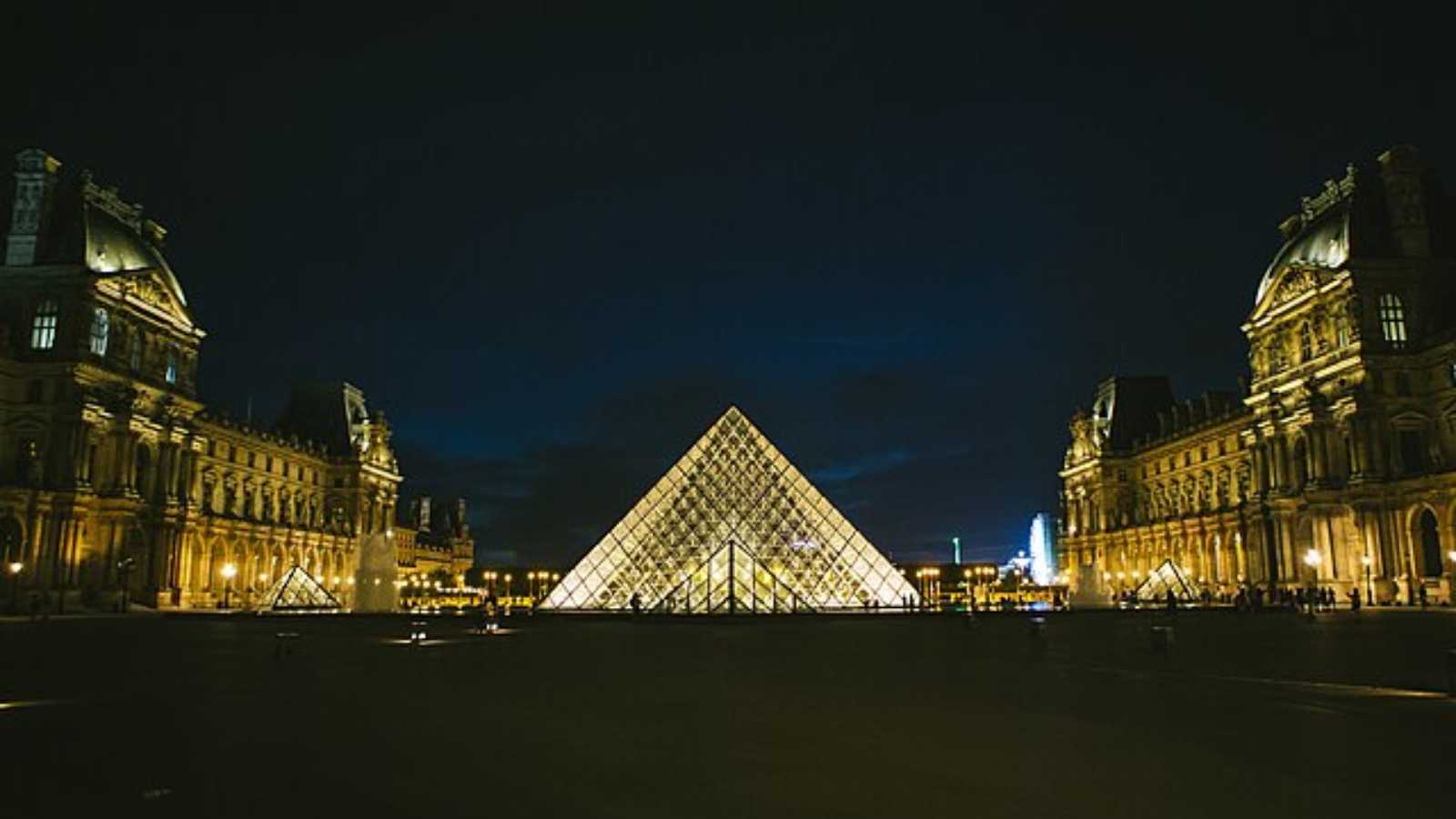 Pyramids Around the World You Have to See to Believe!
