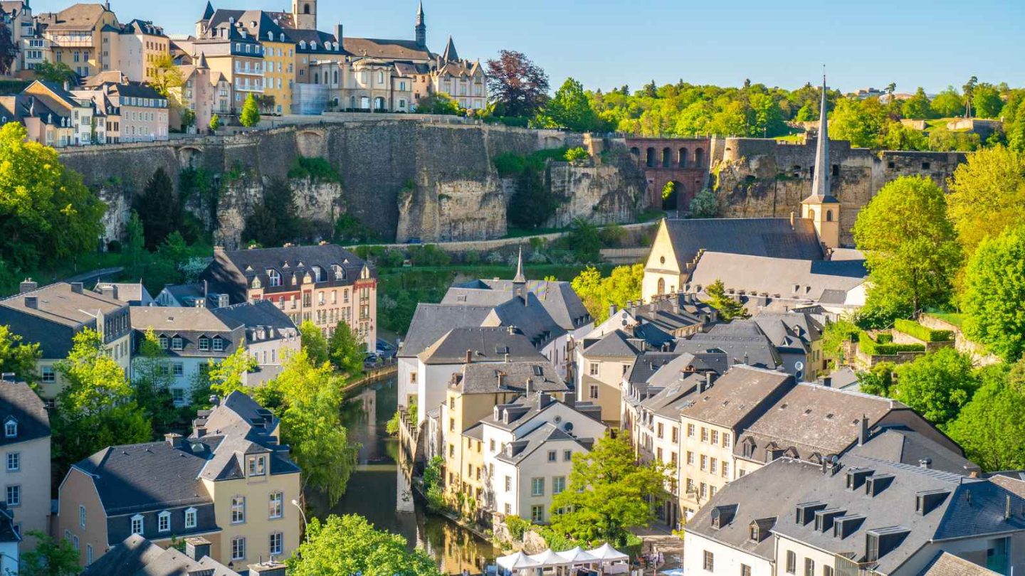 15 Cleanest Countries in the World to Visit