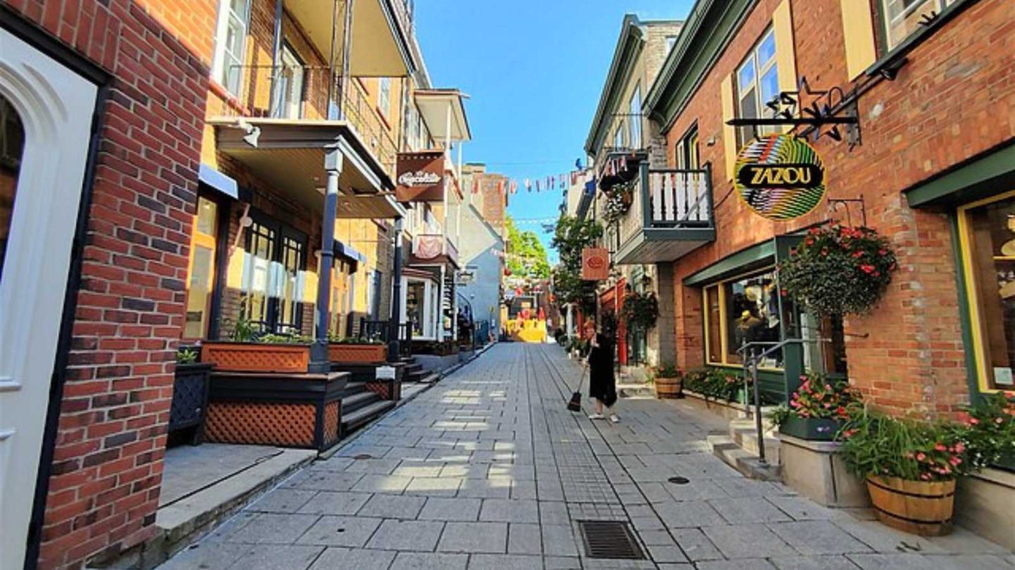 Breathtaking Historic Streets Around the World You Need to See