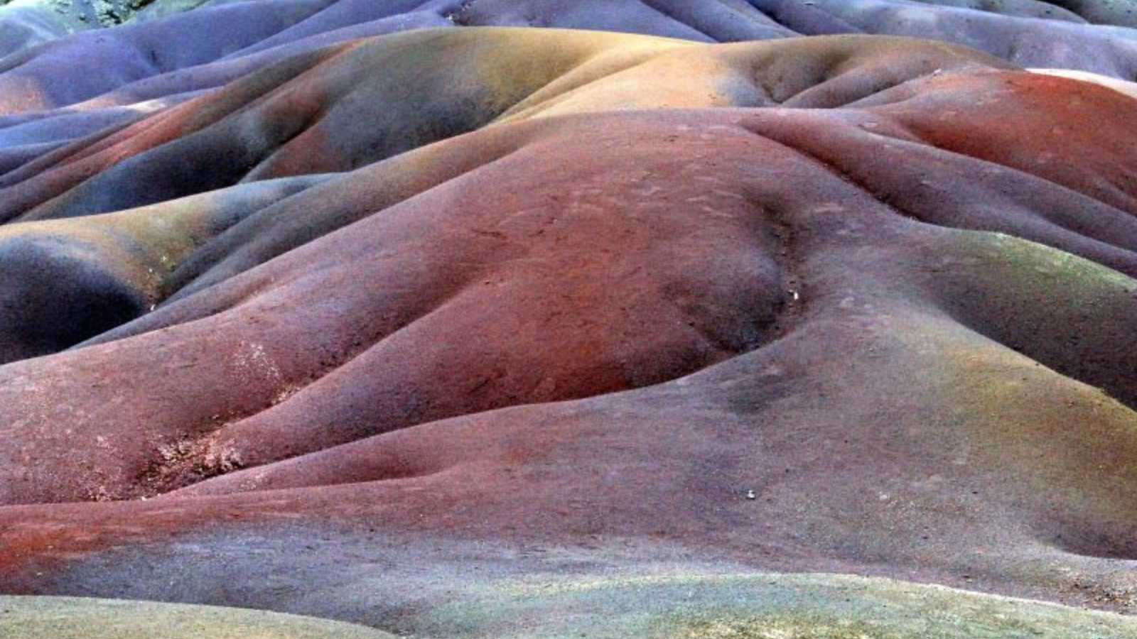Stunning Photos of the World’s Most Colorful Natural Wonders