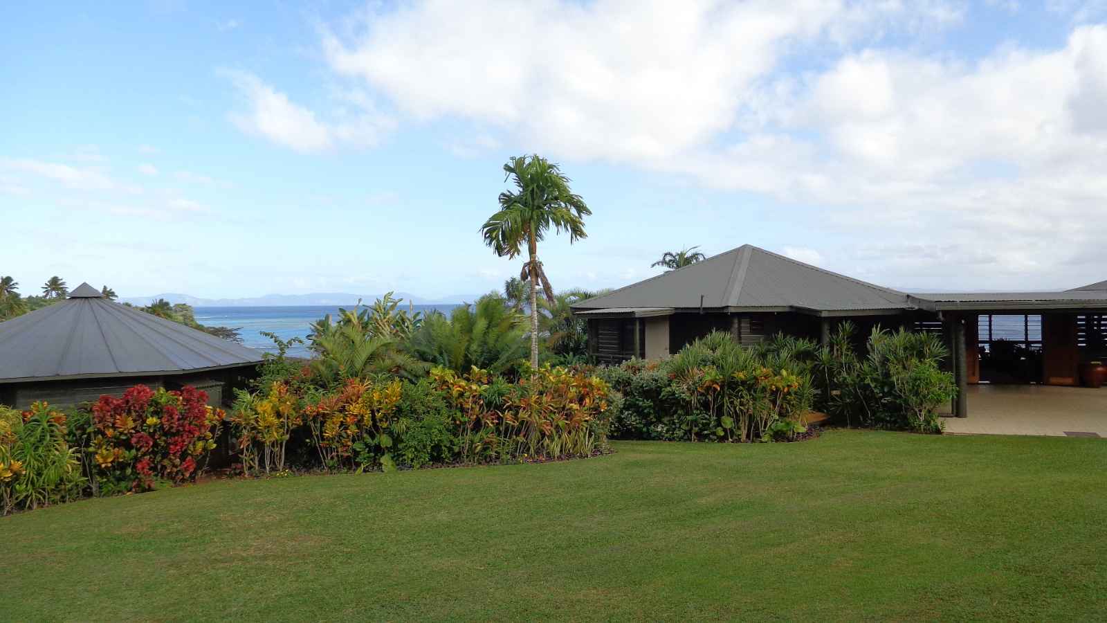 15 Must-Visit Eco-Luxury Resorts in the South Pacific for the Ultimate Paradise Escape