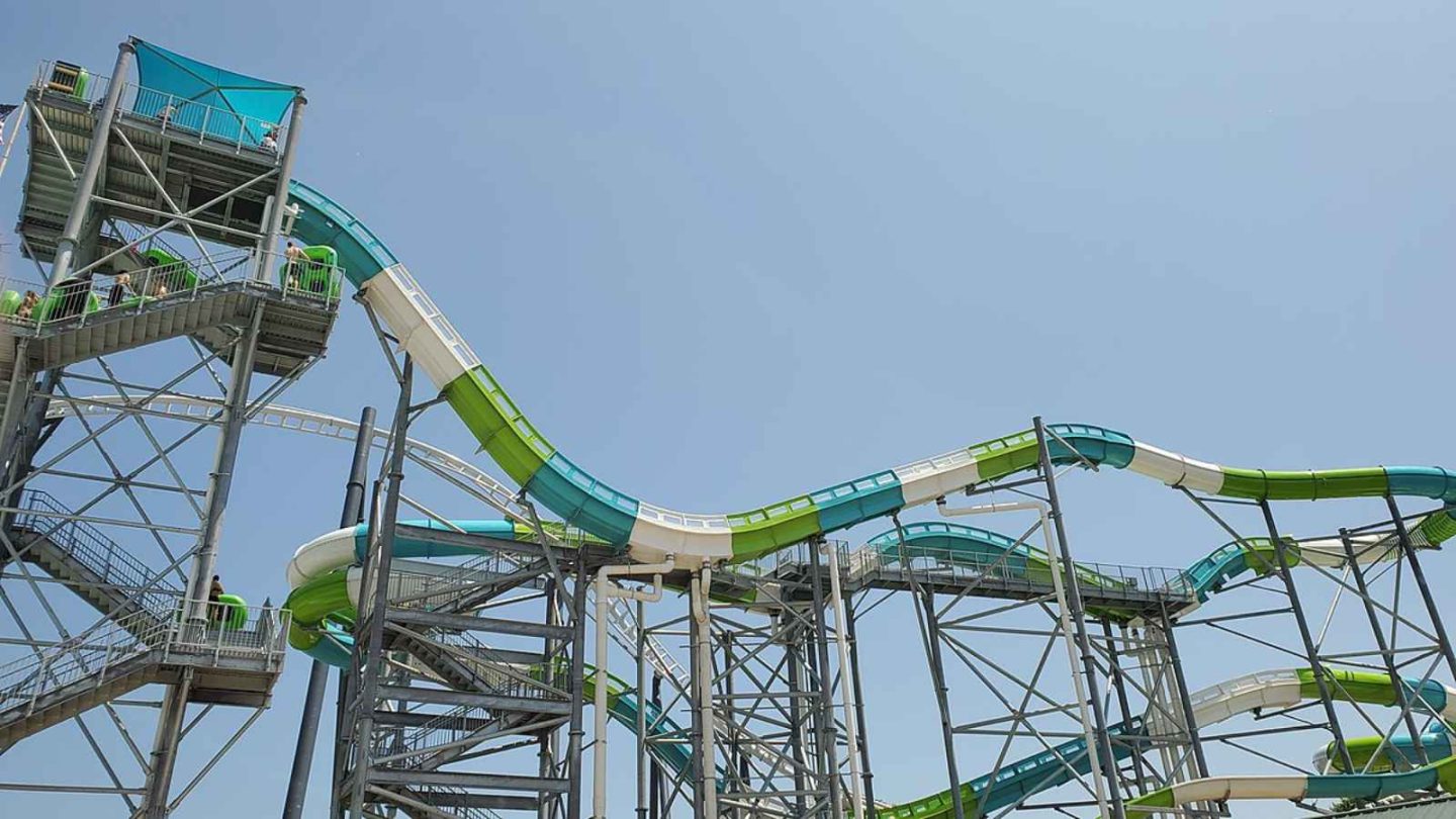 17 of the Scariest Waterpark Rides in the World