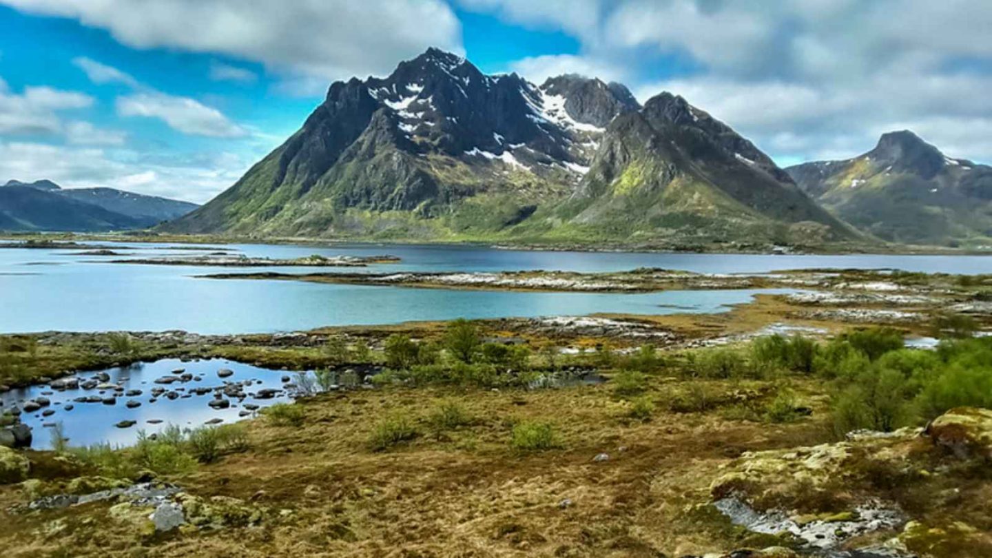 
 	
12 Stunning Norwegian Islands Everyone Should Visit