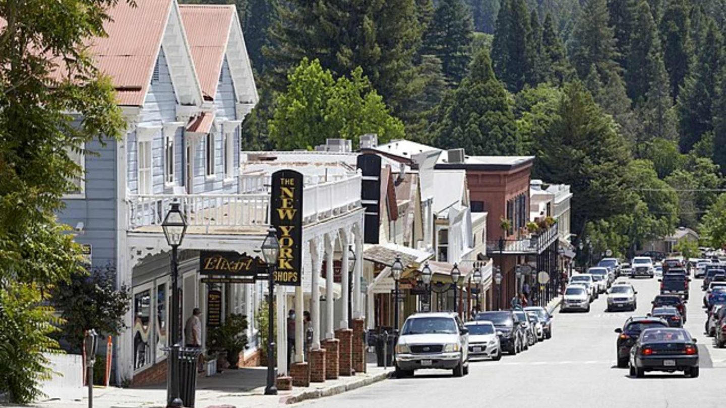 Small Towns in America That Will Steal Your Heart