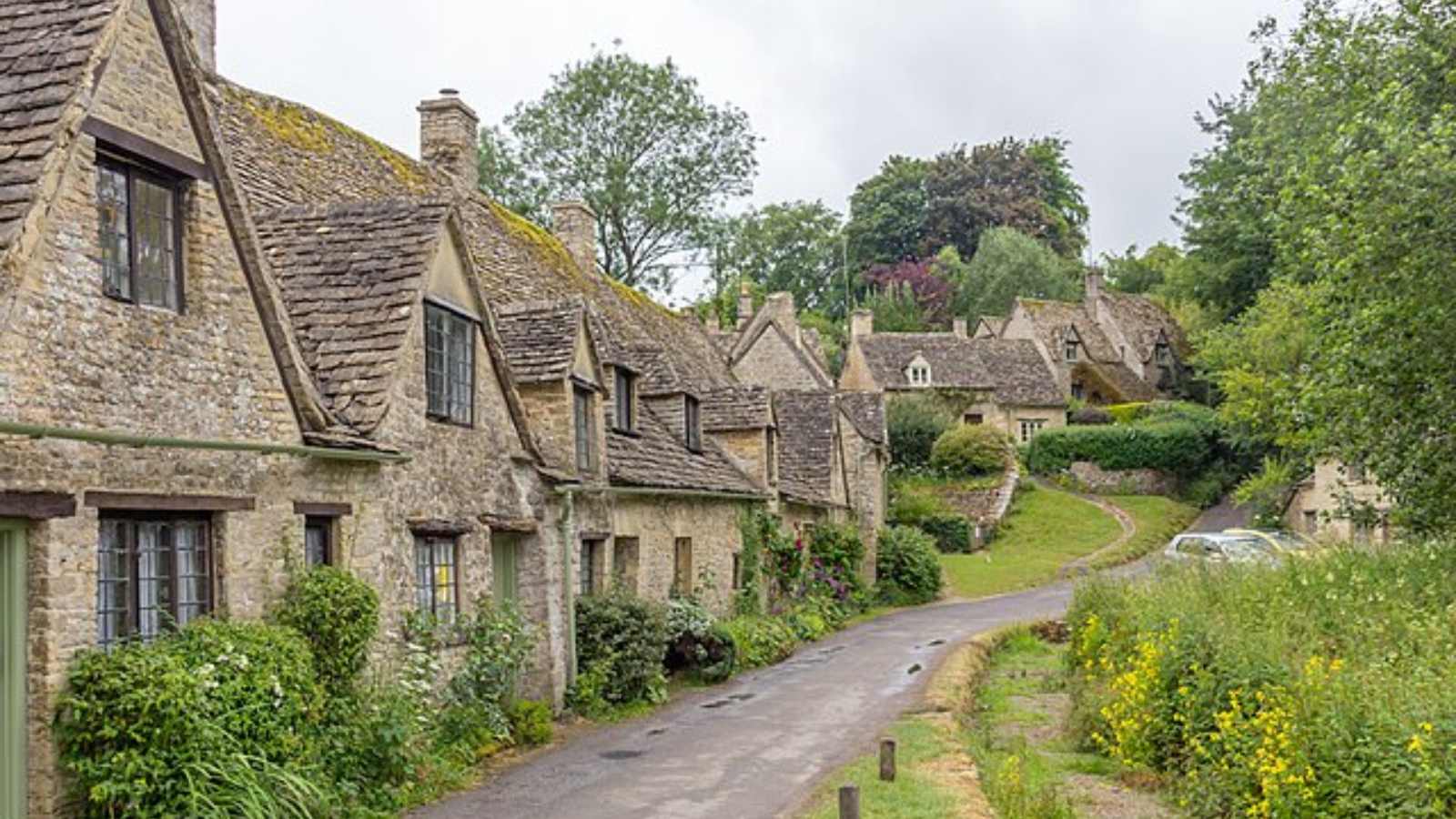Breathtaking UK Villages You Must Visit at Least Once!