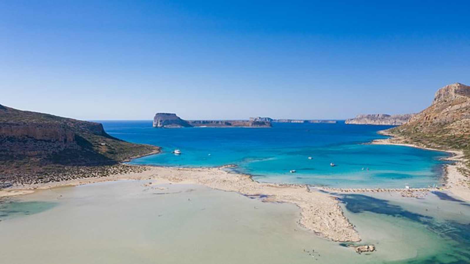 Breathtaking Greek Beaches Where You’ll Want to Soak Up the Sun!