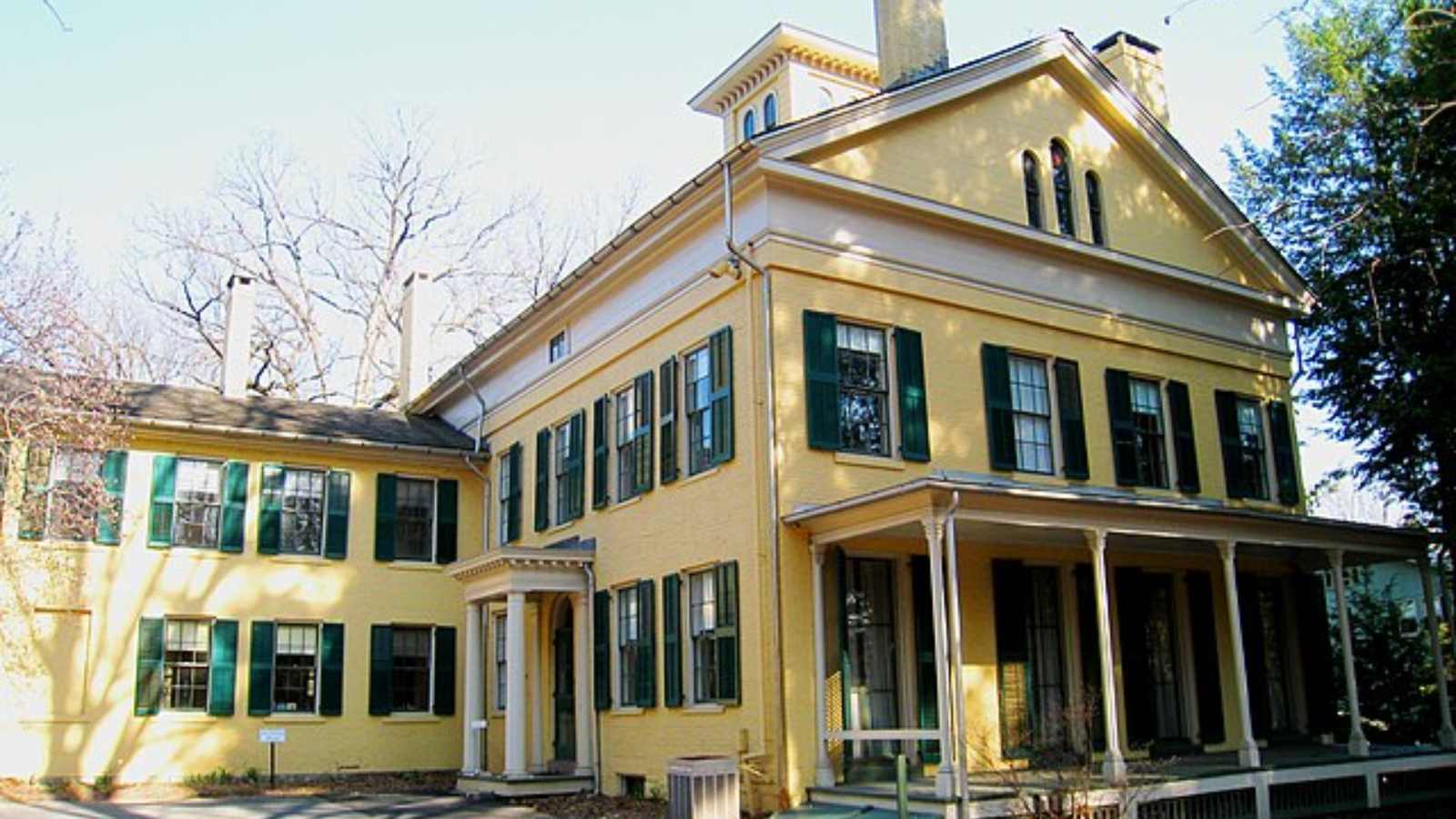 Must-Visit Destinations in America That Every Book Lover Will Adore!