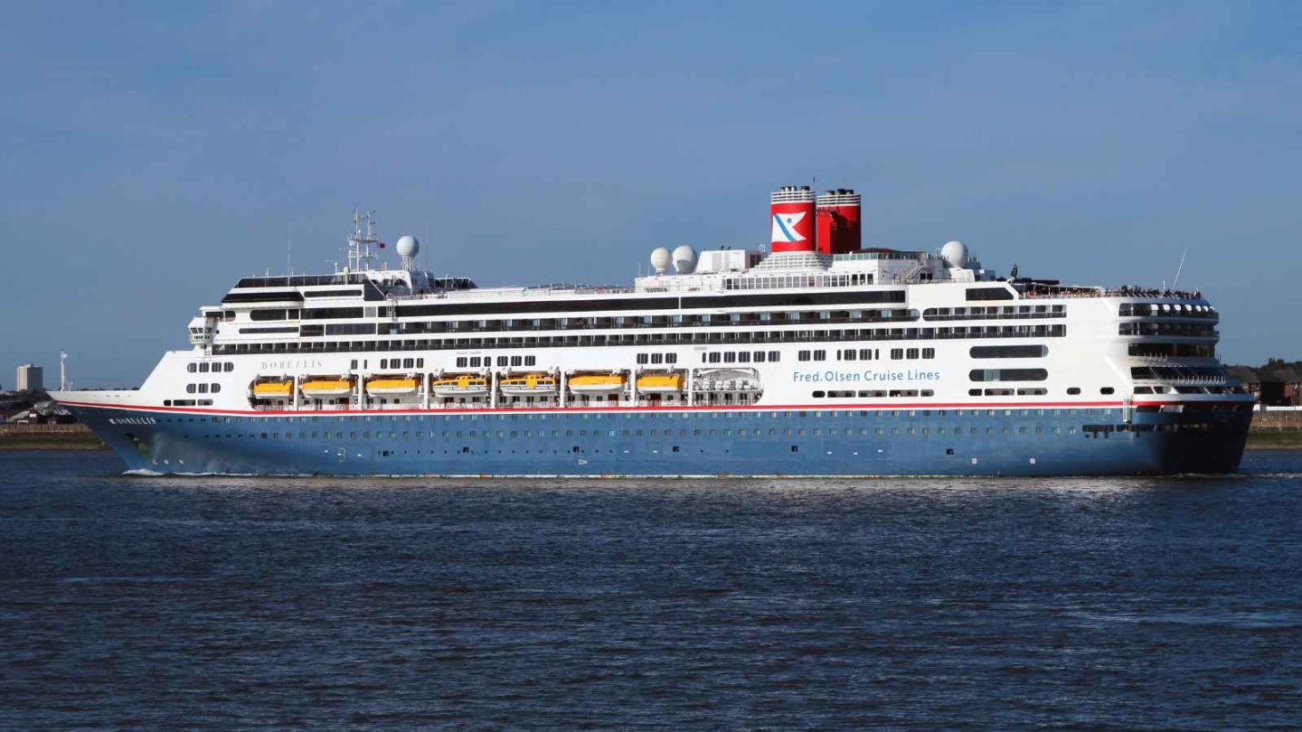 17 Oldest Cruise Lines Still Sailing the Seas Today