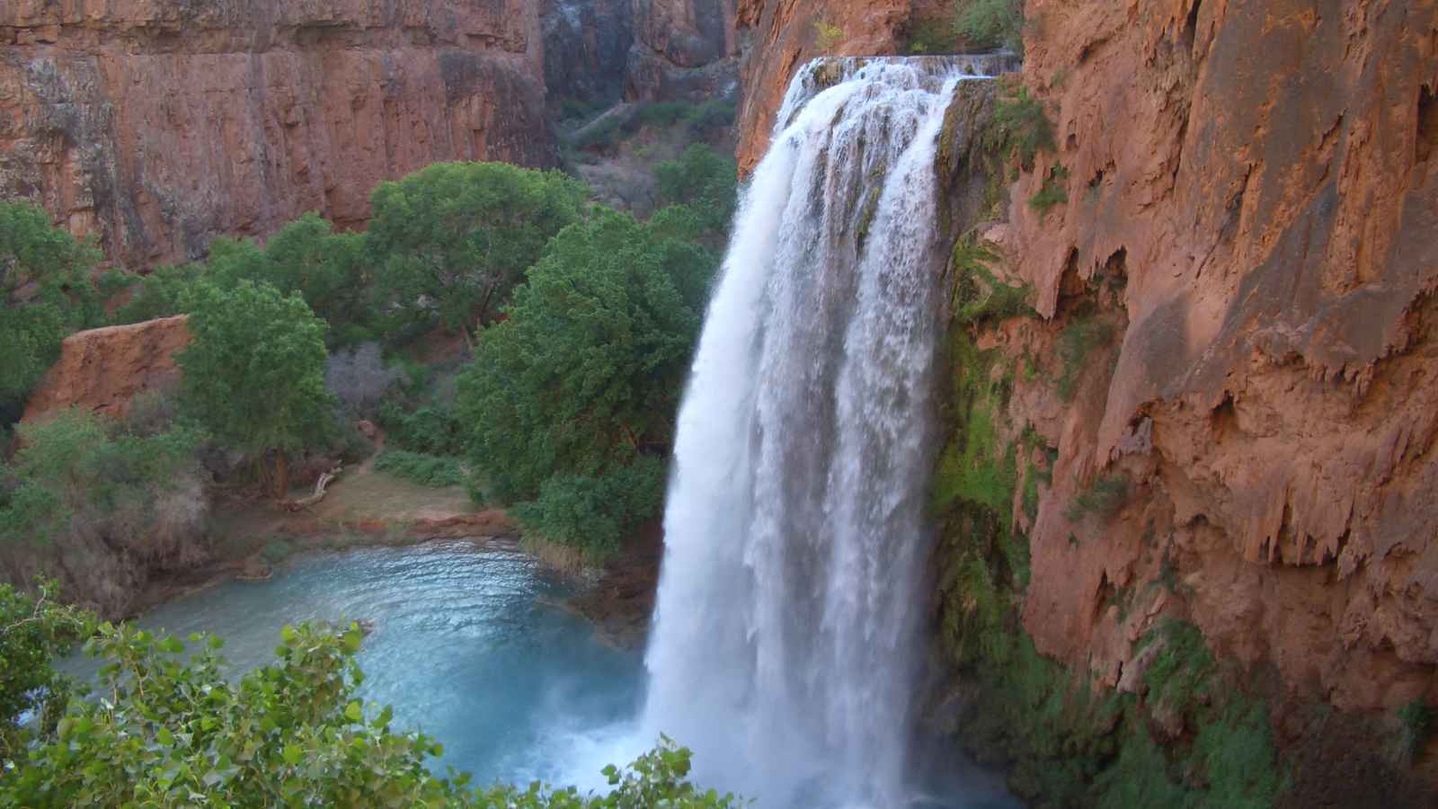15 Scenic Hiking Trails in America You Have to See to Believe