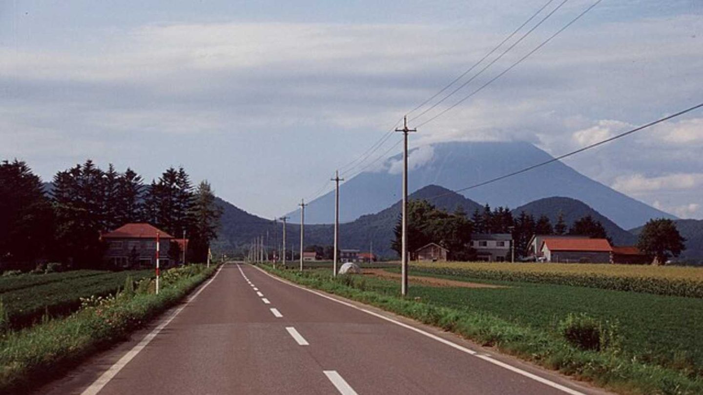 Enchanting Routes for the Ultimate Scenic Escape