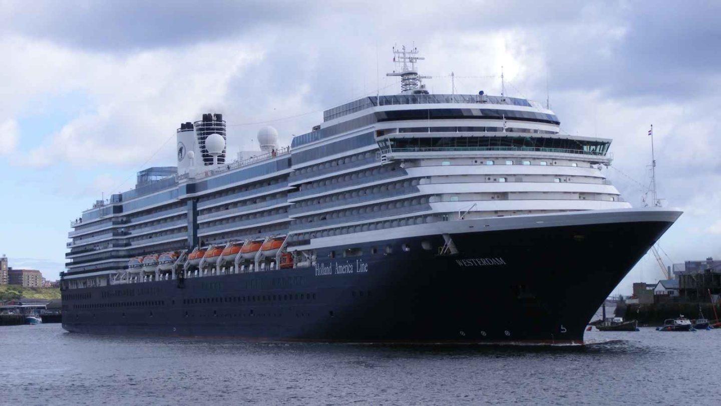 17 Oldest Cruise Lines Still Sailing the Seas Today