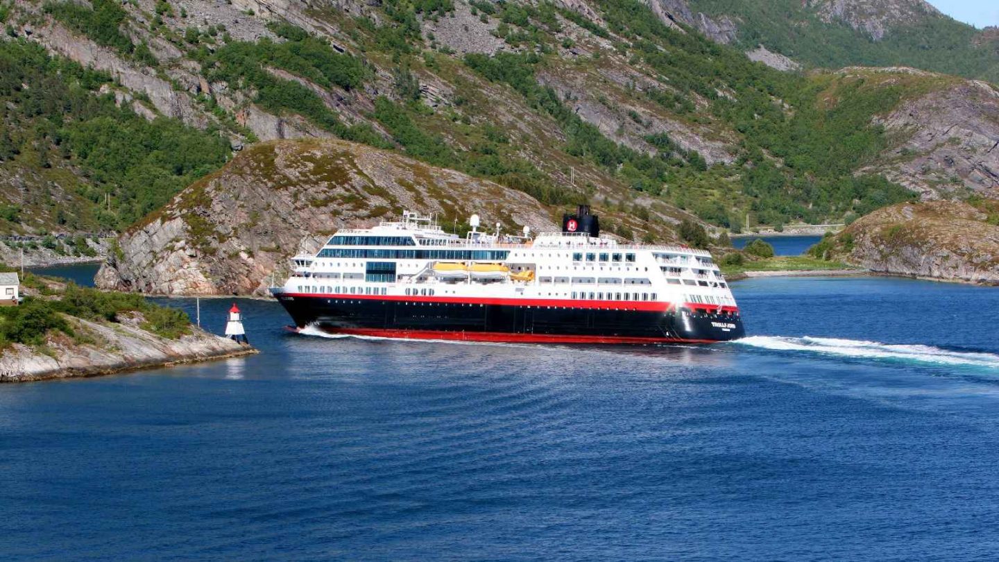 17 Oldest Cruise Lines Still Sailing the Seas Today