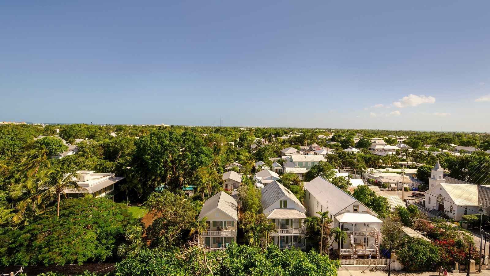 15 Historic Beach Towns in the U.S. That Have Stood the Test of Time