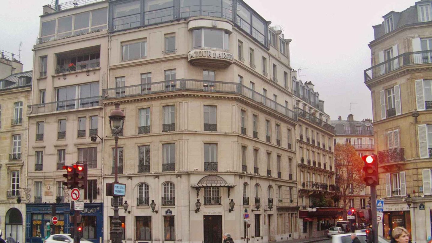 15 Oldest Restaurants in the World Still Serving Today