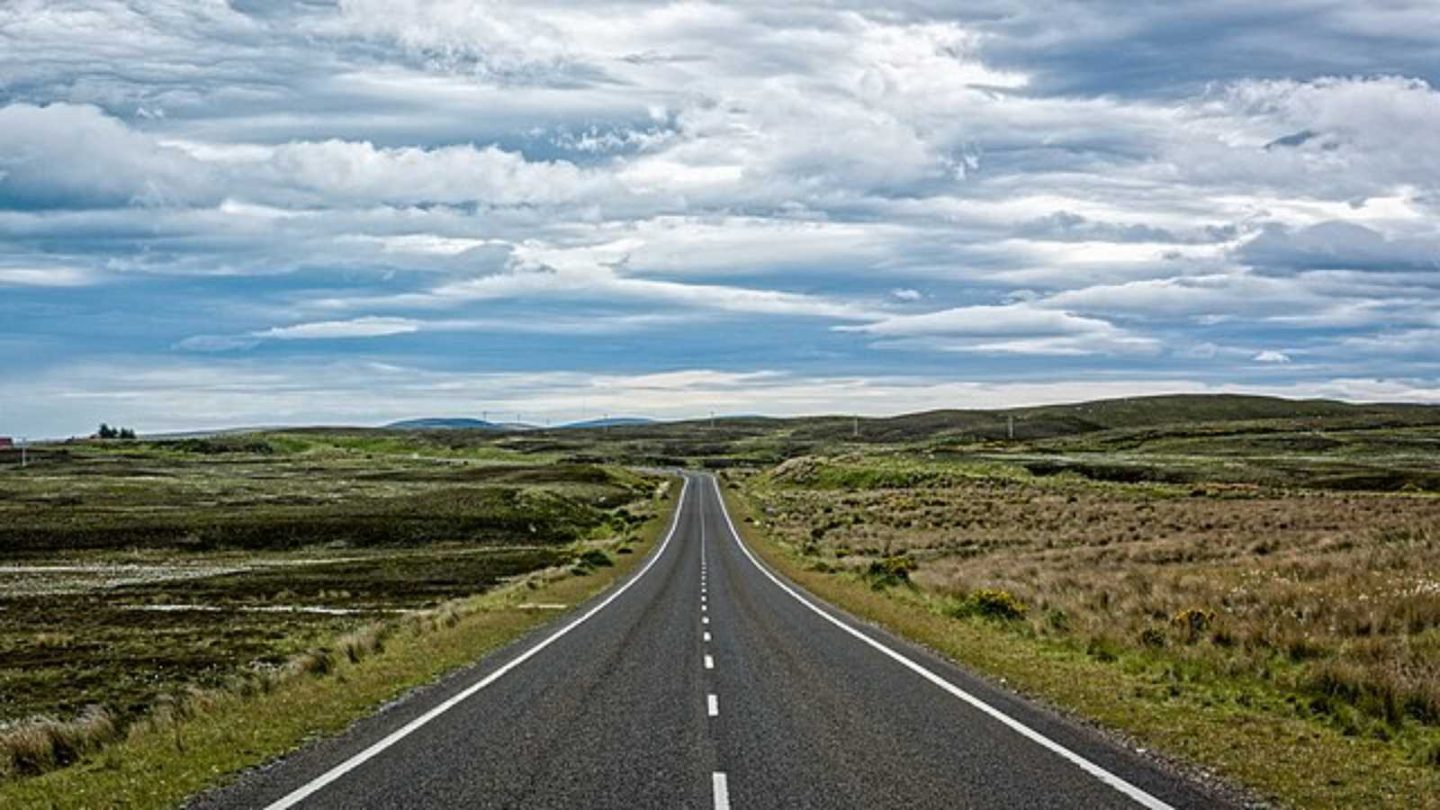 Enchanting Routes for the Ultimate Scenic Escape
