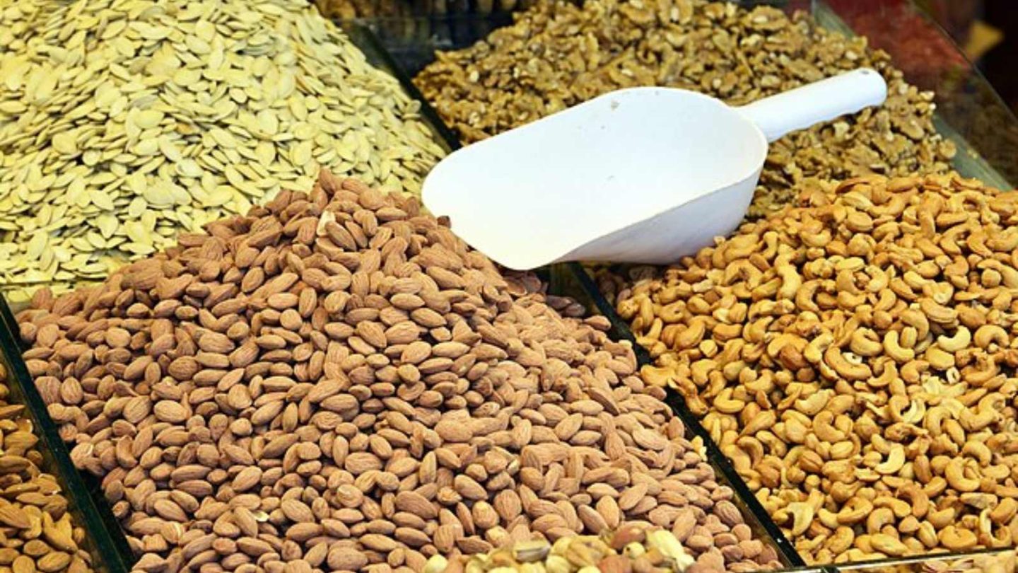 Snacks That Can Fly With You (And 5 That Can’t)