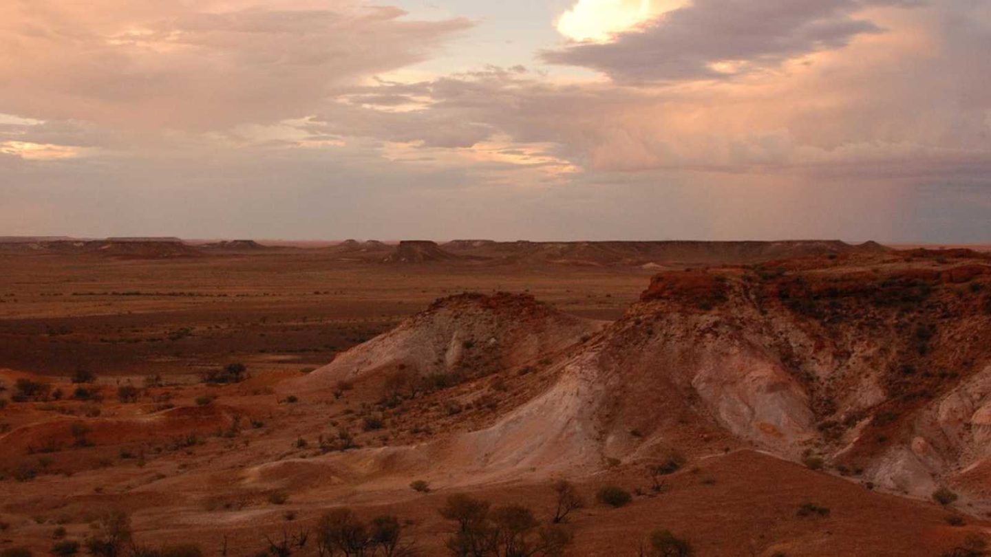 Ditch the Daily Grind: Explore the World's Most Luxurious Desert Homes