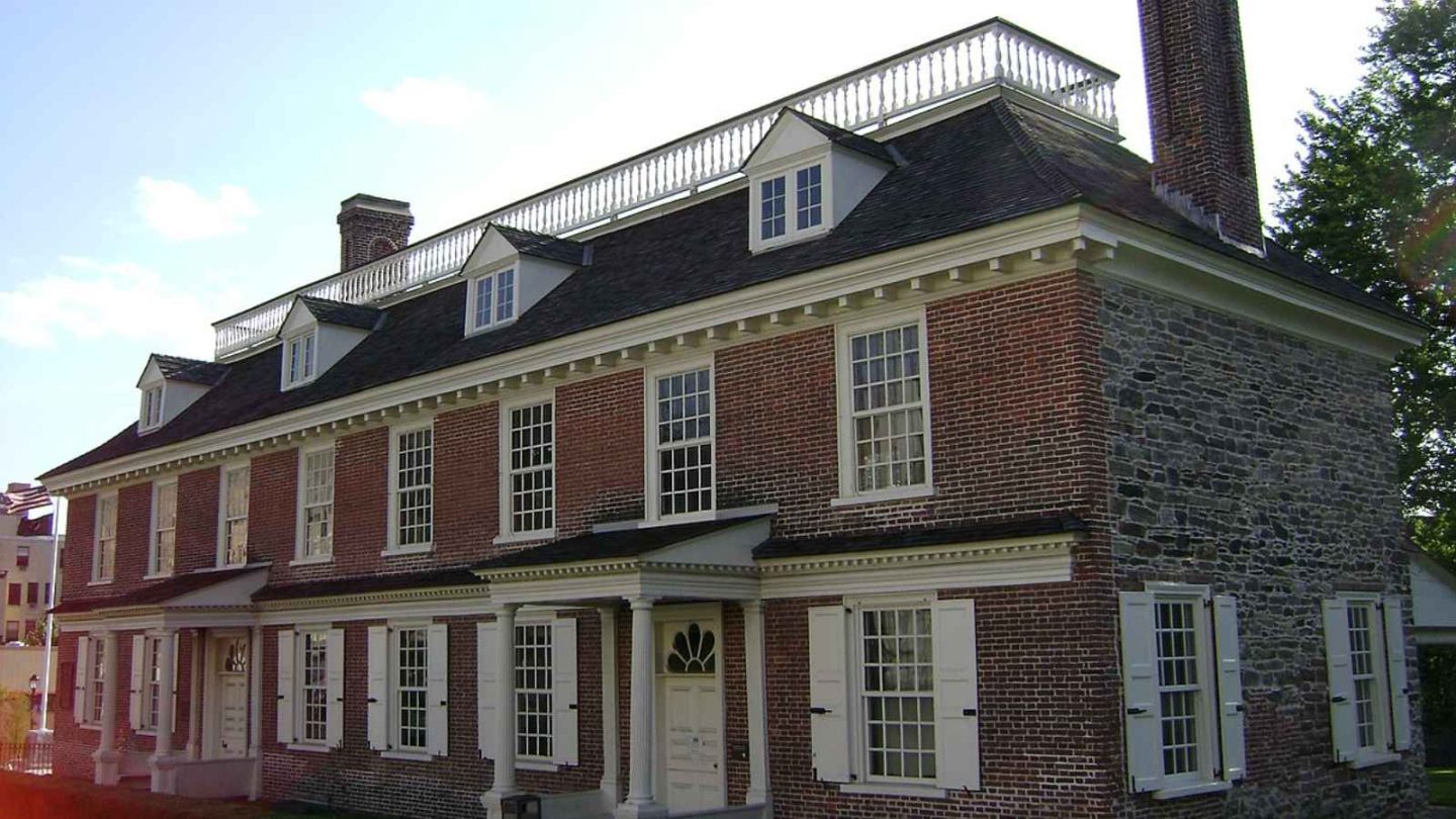 15 Opulent Historic Mansions in the Hudson Valley & Upstate NY Built by America’s Wealthiest Dynasties