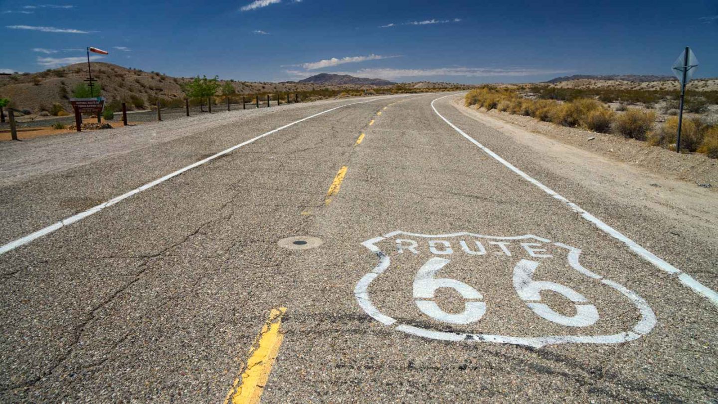 14 Breathtaking Roads Every Driver Should Add to Their Bucket List