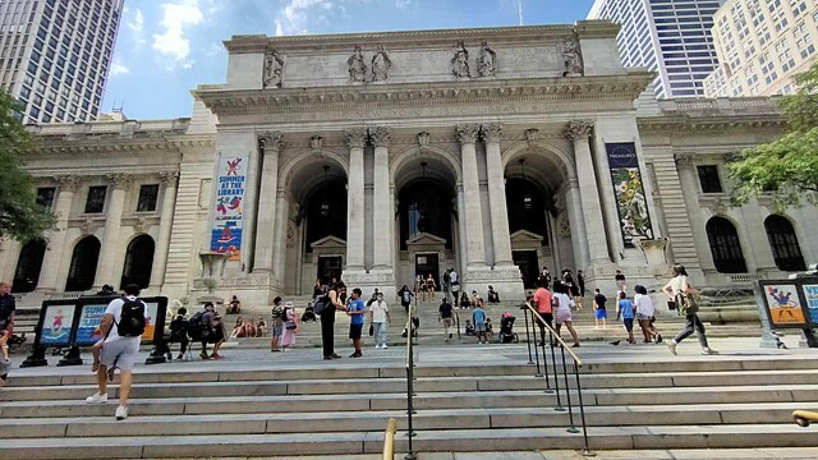 Must-Visit Destinations in America That Every Book Lover Will Adore!