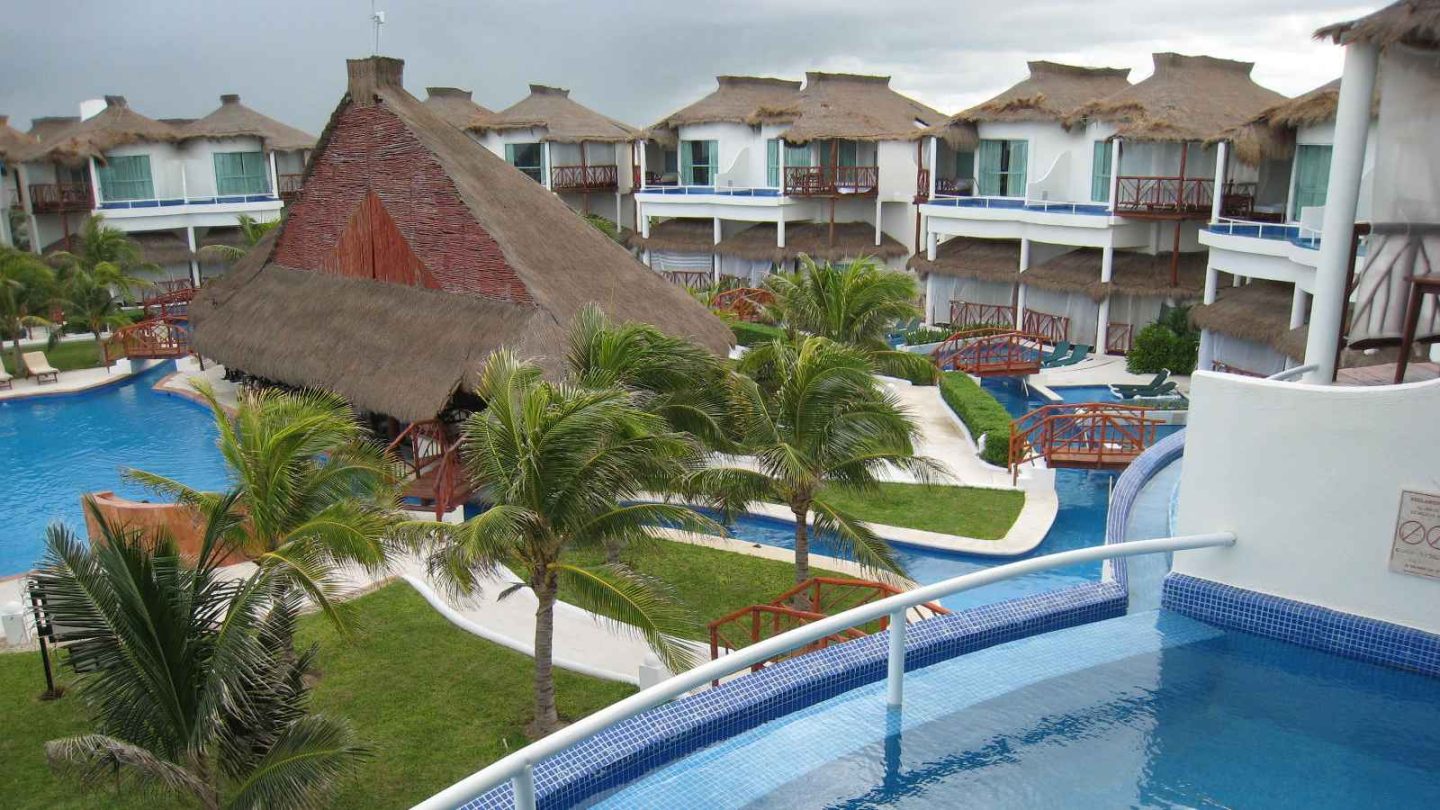 15 Luxurious Adults-Only Resorts for the Ultimate Relaxing Getaway