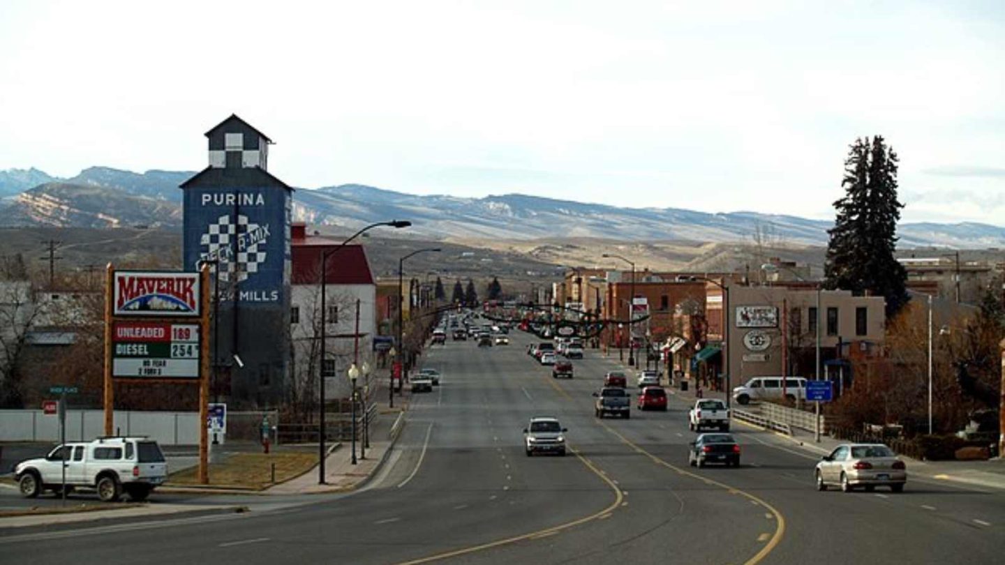 Wyoming Gems for Budget-Friendly Retirement and Epic Outdoor Fun