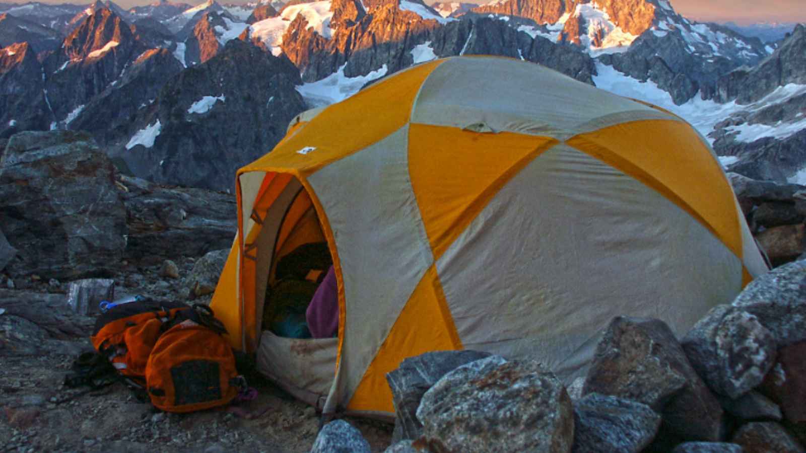 America’s 15 Most Scenic Campsites You’ll Want to Pitch Your Tent On